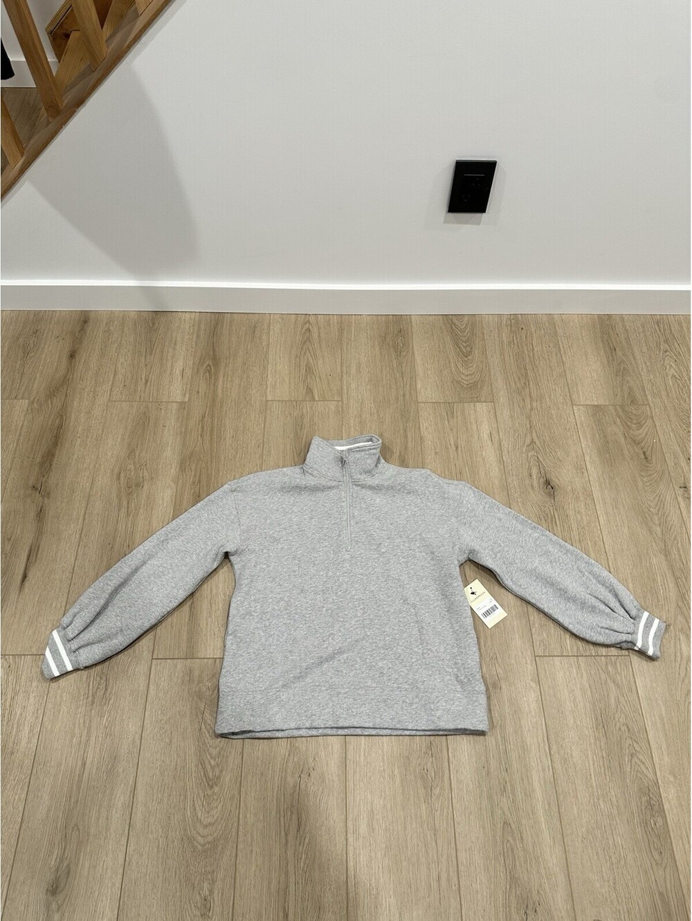 NWT Tuckernuck TNUCK Sport Heathered Gray Carlson Quarter Zip Pullover Small